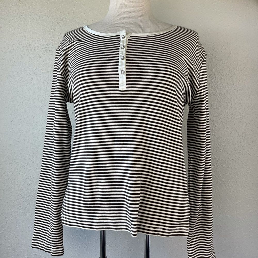 NWT Wear It Women’s Top Size 2